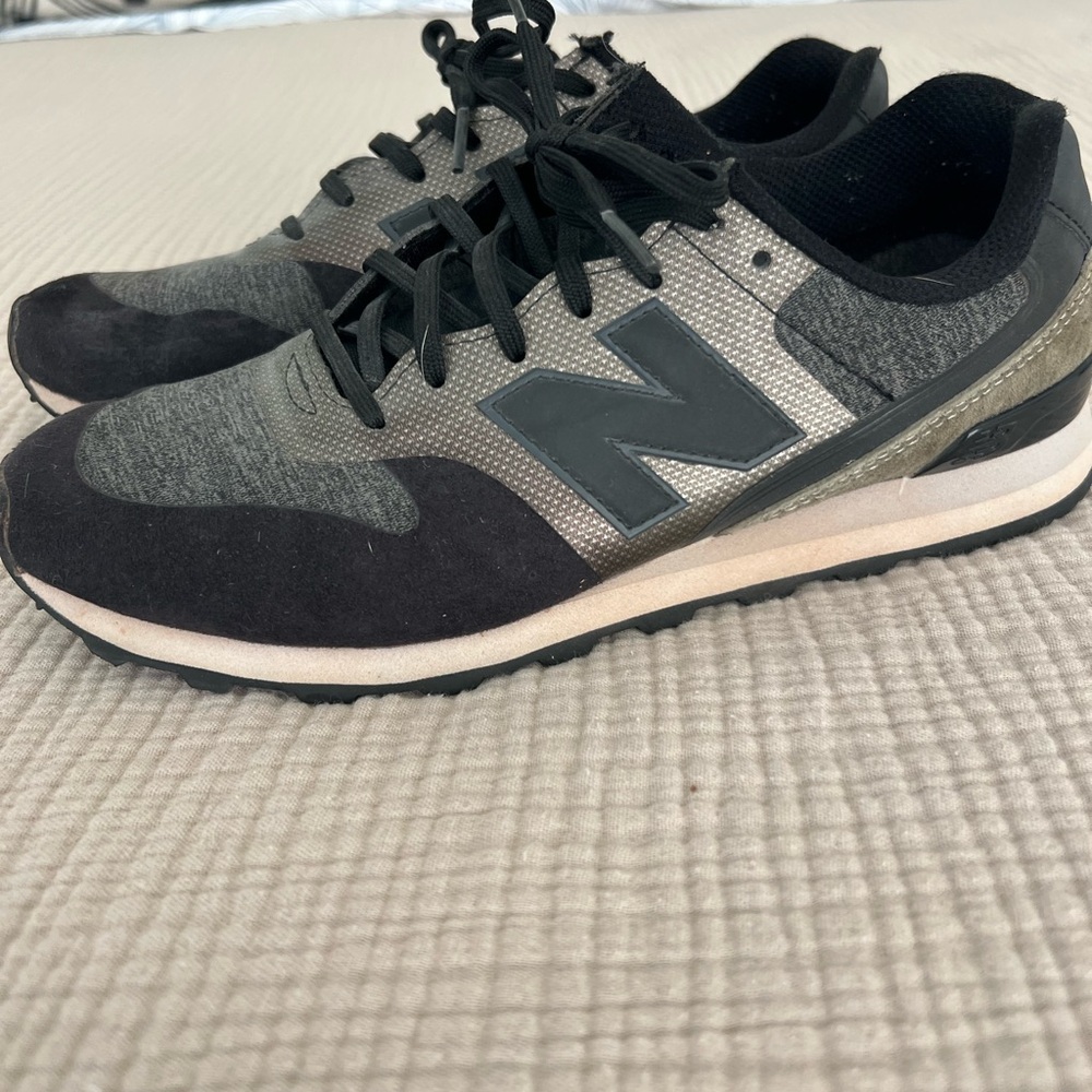 New Balance Black and Gray Sneakers